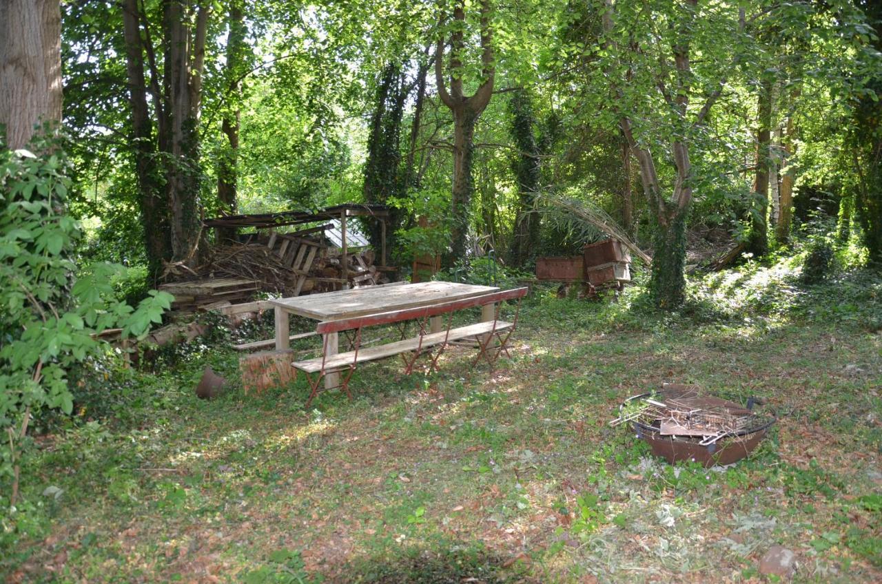 La cave au chat'pitre / l'étable Villers-le-Bouillet Exterior foto